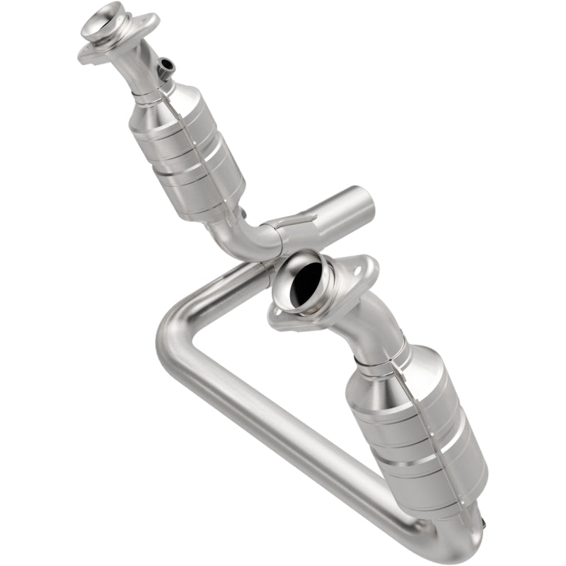 MagnaFlow Direct Fit Catalytic Converter 04 Dodge Durango 3.7L/4.7L