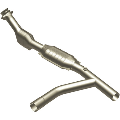 MagnaFlow Direct Fit Catalytic Converter 97-98 E150/E250 4.2L PS