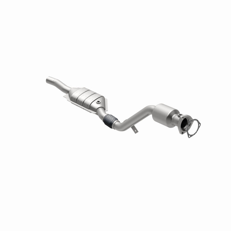 MagnaFlow Direct Fit Catalytic Converter 03 Volkswagen Passat 2.8L