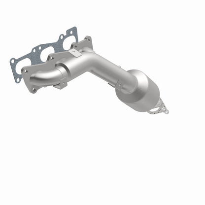 MagnaFlow Direct Fit Catalytic Converter 10-12 Hyundai Genesis 3.8L