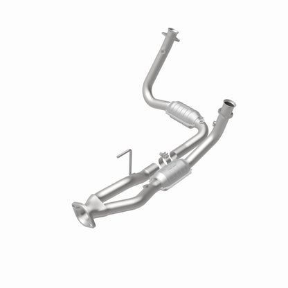 MagnaFlow Direct Fit Catalytic Converter 05-06 Jeep Grand Cherokee 3.7L Y-Pipe Assembly
