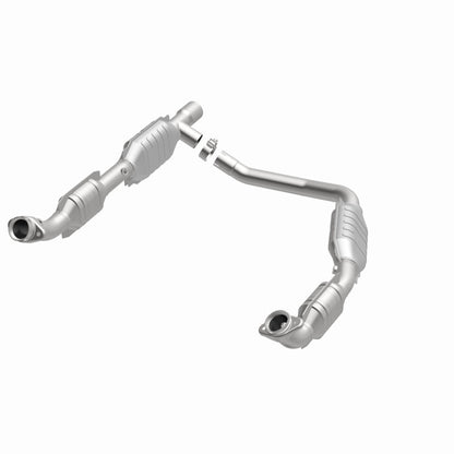 MagnaFlow Direct Fit Catalytic Converter 06 Ford E350 Van 5.4L