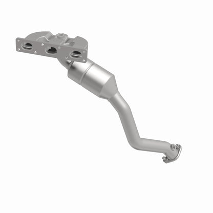 MagnaFlow Direct Fit Catalytic Converter BMW 5 01-03 front