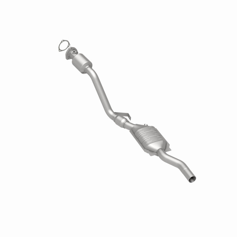 MagnaFlow Direct Fit Catalytic Converter 03 Volkswagen Passat 2.8L