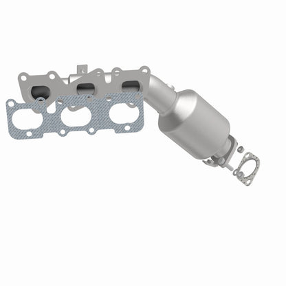 MagnaFlow Direct Fit Catalytic Converter 10-12 Hyundai Genesis 3.8L