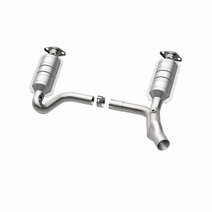 MagnaFlow Direct Fit Catalytic Converter Raider 2006 8 4.7L