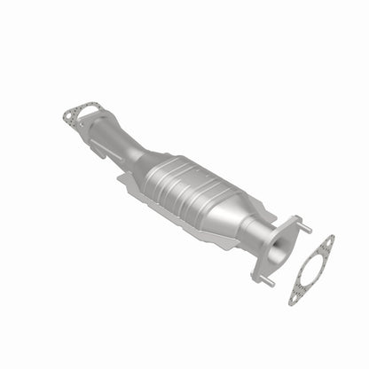 MagnaFlow Direct Fit Catalytic Converter 09-11 GMC Acadia 3.6L
