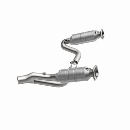 MagnaFlow Direct Fit Catalytic Converter Raider 2006 8 4.7L