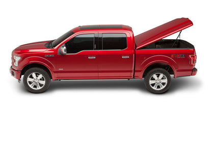 UnderCover 2018 Chevy Silverado (19 Legacy) 6.5ft Elite LX Bed Cover - Glory Red