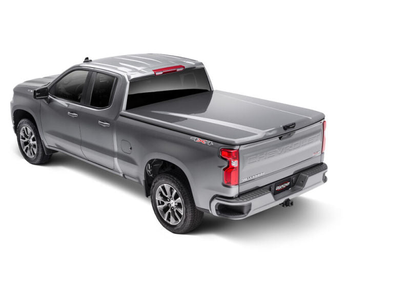 UnderCover 19-20 Chevy Silverado 1500 5.8ft Elite LX Bed Cover - Glory Red