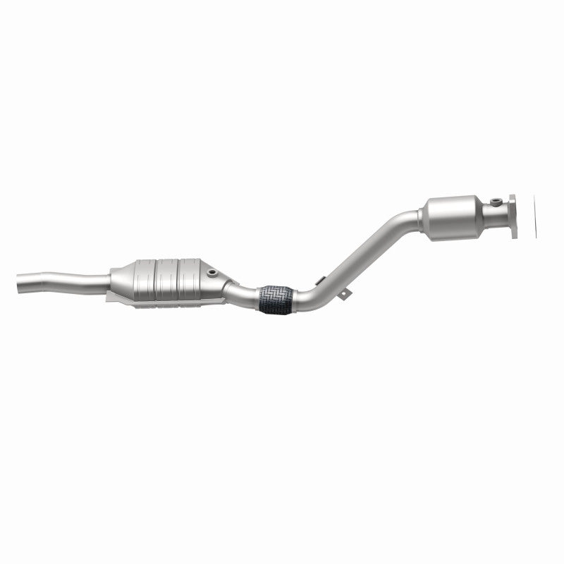 MagnaFlow Direct Fit Catalytic Converter 03 Volkswagen Passat 2.8L