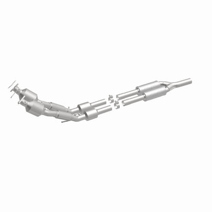 MagnaFlow Direct Fit Catalytic Converter 2012-2015 Passat (B7) 3.6L V6 OEM Grade