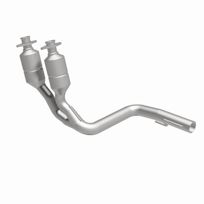 MagnaFlow Direct Fit Catalytic Converter 99-00 Grand Cherokee 4.0L