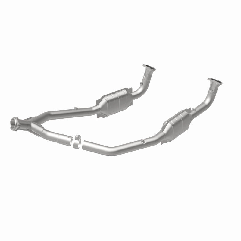 MagnaFlow Direct Fit Catalytic Converter OEM 2003 Land Rover Discovery Underbody