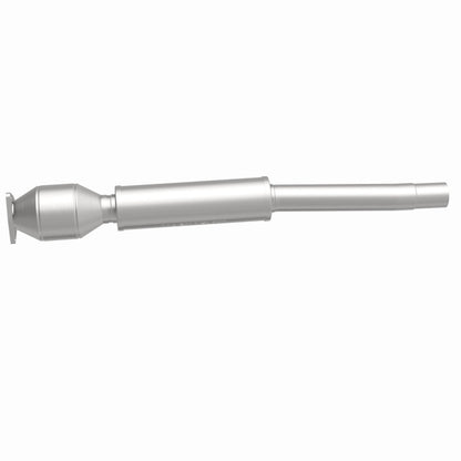 MagnaFlow Direct Fit Catalytic Converter 03-06 VW Phaeton 4.2L PS Rr