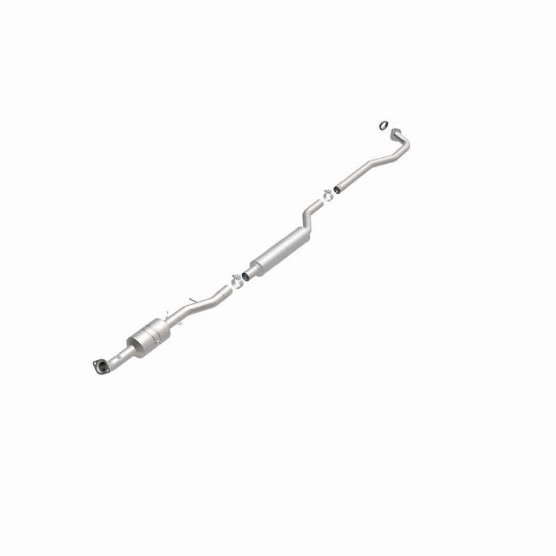 MagnaFlow Direct Fit Catalytic Converter 2008-2009 OUTLANDER 2.4 L Underbody