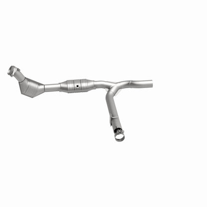 MagnaFlow Direct Fit Catalytic Converter 99-00 Ford F-150 4.6L