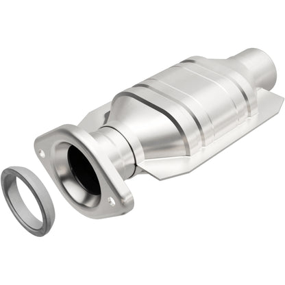 MagnaFlow Direct Fit Catalytic Converter 01-03 Highlander underbody