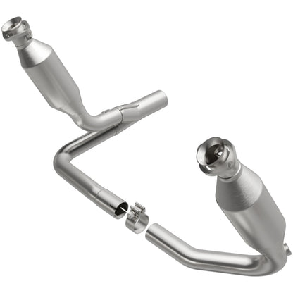 MagnaFlow Direct Fit Catalytic Converter OEM 2004 Dodge Dakota Underbody