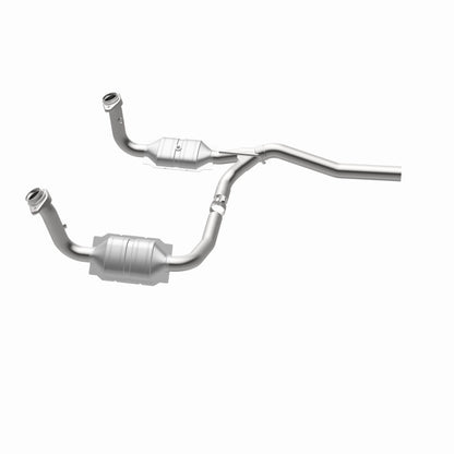 MagnaFlow Direct Fit Catalytic Converter 07-11 Dodge Nitro 4.0L