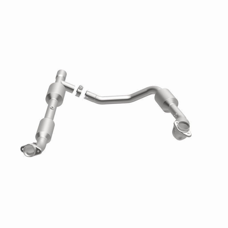 MagnaFlow Direct Fit Catalytic Converter 05-06 Ford E-350 Super Duty 5.4L