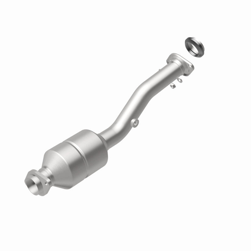 MagnaFlow Direct Fit Catalytic Converter 2009-2014 Sentra 2.0 L Underbody