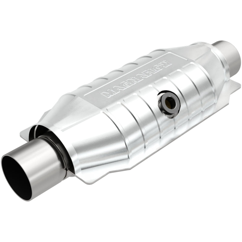 MagnaFlow Universal Catalytic Converter 2.25 inch Midbed O2 Rear CA