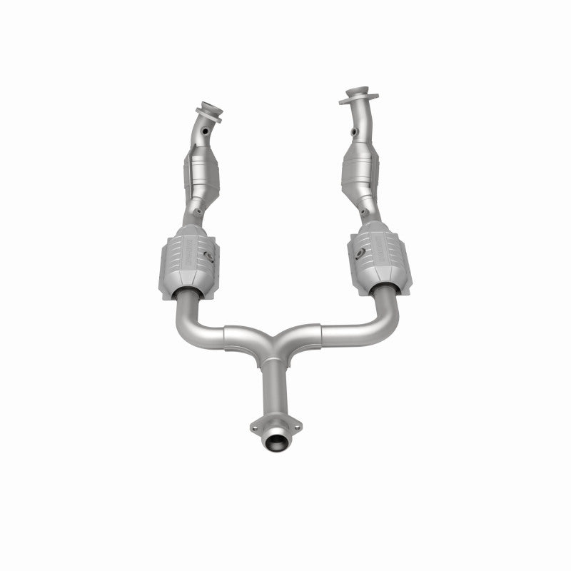 MagnaFlow Direct Fit Catalytic Converter 99-01 Ford Mustang 3.8L