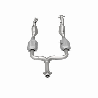 MagnaFlow Direct Fit Catalytic Converter 99-01 Ford Mustang 3.8L