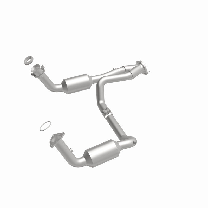 MagnaFlow DF Catalytic Conv OEM 2005 GMC Sierra/Chevrolet Silverado 1500/Cadillac Escalade Underbody