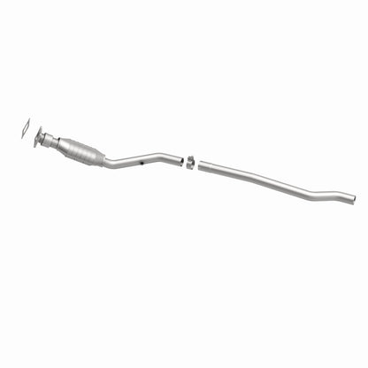 MagnaFlow Direct Fit Catalytic Converter 96-98 Caravan-Voyager 3.3L/