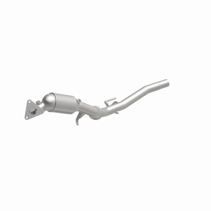MagnaFlow Direct Fit Catalytic Converter 11-15 Volkswagen Touareg V6 3.6 OEM Underbody