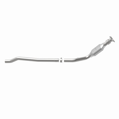 MagnaFlow Direct Fit Catalytic Converter 96-00 Caravan 3.0L