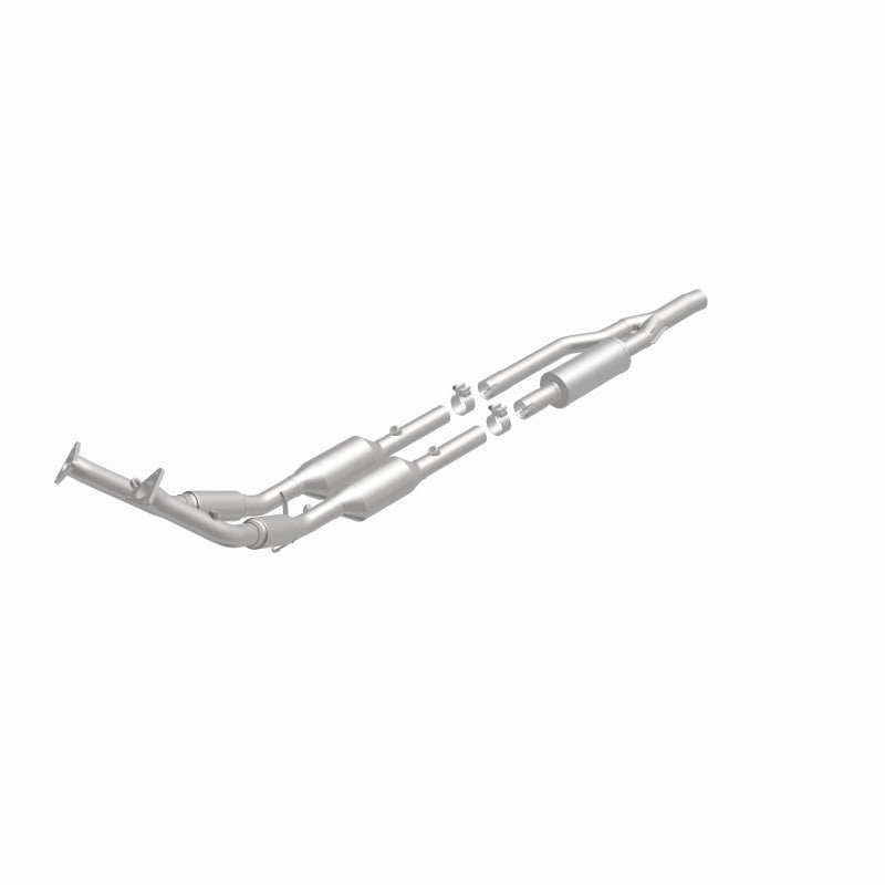 MagnaFlow Direct Fit Catalytic Converter 06- Audi A3 Quattro 3.2L