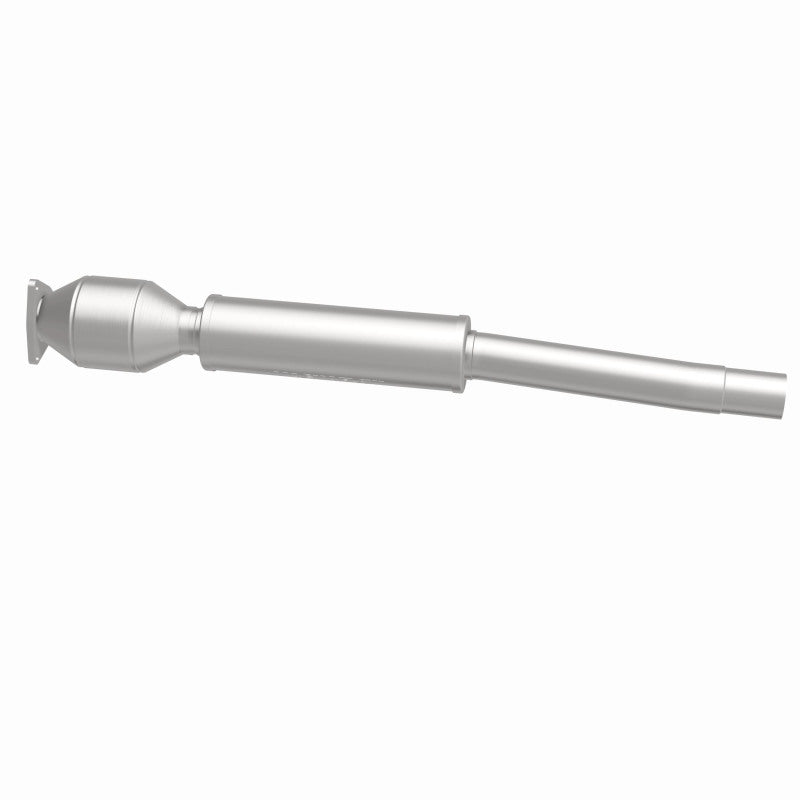 MagnaFlow Direct Fit Catalytic Converter 03-06 VW Phaeton 4.2L PS Rr