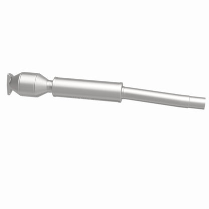 MagnaFlow Direct Fit Catalytic Converter 03-06 VW Phaeton 4.2L PS Rr