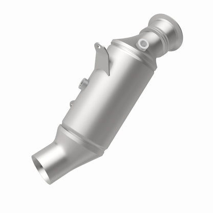 MagnaFlow Direct Fit Catalytic Converter 2015 BMW 640i/740i Underbody