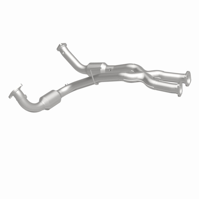 MagnaFlow Direct Fit Catalytic Converter 06-10 Jeep Grand Cherokee 6.1L