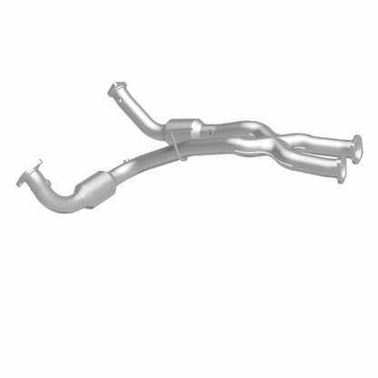 MagnaFlow Direct Fit Catalytic Converter 06-10 Jeep Grand Cherokee 6.1L