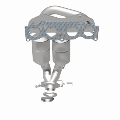 MagnaFlow Direct Fit Catalytic Converter 01-03 Toyota Rav4 2.0L L4