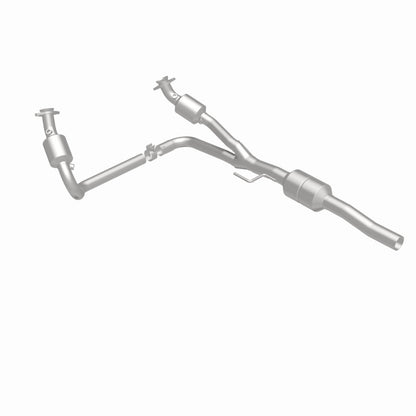 MagnaFlow Direct Fit Catalytic Converter 02-03 Dodge Durango 5.9L