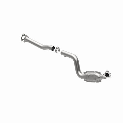 MagnaFlow Direct Fit Catalytic Converter 07-08 Express 2500 4.8L Passenger Side