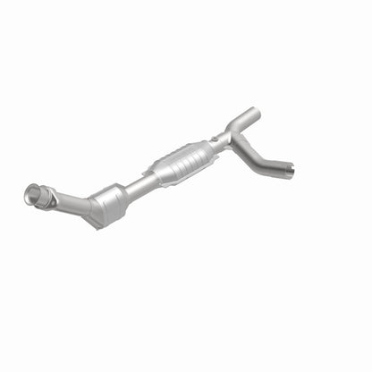 MagnaFlow Direct Fit Catalytic Converter 01-03 Ford E150 4.2L Passenger Side