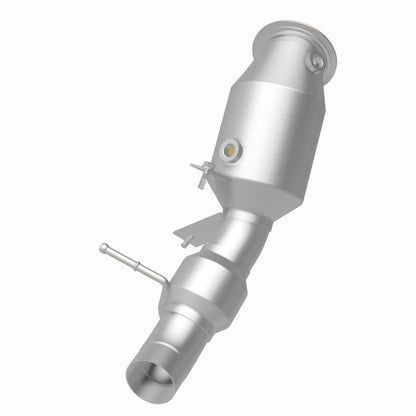 MagnaFlow Direct Fit Catalytic Converter 12-14 BMW 528i 2 L Closed Couple