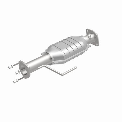 MagnaFlow Direct Fit Catalytic Converter 00-04 Jeep Wrangler 4.0L Rear/2.4L/2.5L