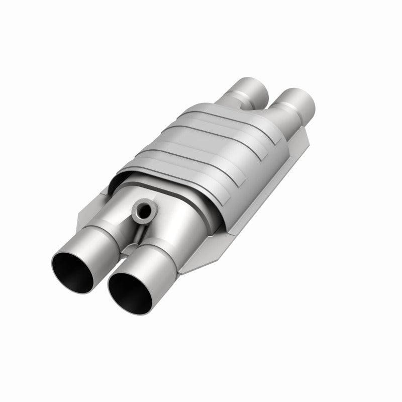 MagnaFlow Universal Catalytic Converter 2 D/D W/O2 Boss