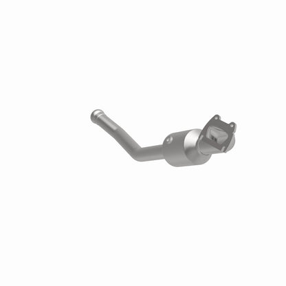MagnaFlow 13-15 Dodge Durango V6 3.6L OEM Grade / EPA Compliant Direct-Fit Catalytic Converter