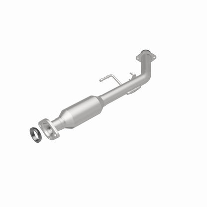 MagnaFlow Direct Fit Catalytic Converter 01-03 Toyota Sienna 3.0L re