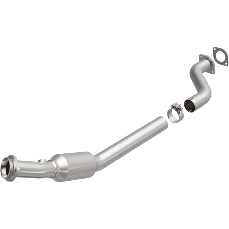 MagnaFlow Direct Fit Catalytic Converter 2005-2006 Pontiac GTO 6.0L Underbody