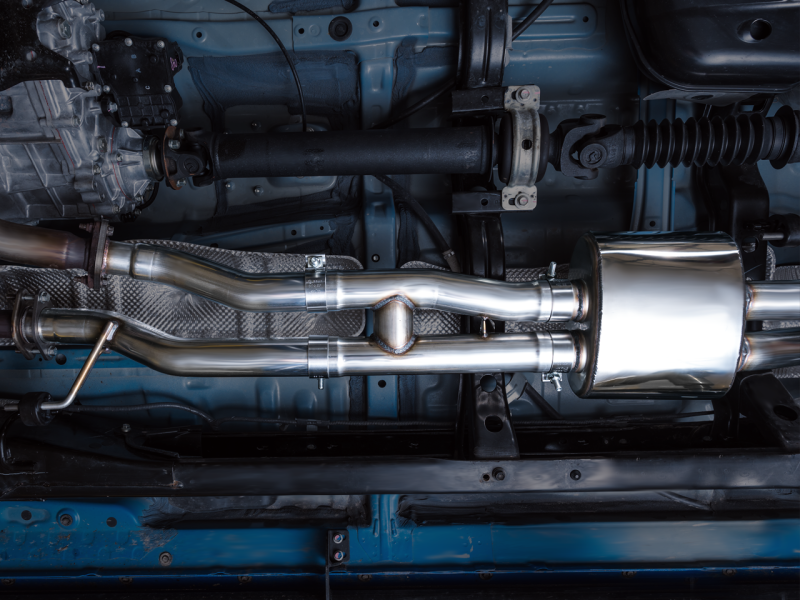 AWE Tuning 16-22 Toyota Tacoma 0FG Cat-Back Exhaust w/ BashGuard - Dual Chrome Silver Tips